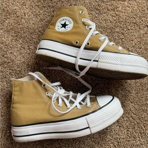 Converse High-Top Sneakers in Mustard Yellow Women’s Size 7 (Only Worn Once)